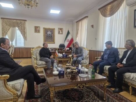 مدارس خارج از کشور باید مرکز انتشار فرهنگ ایرانی و ترویج زبان فارسی باشند
